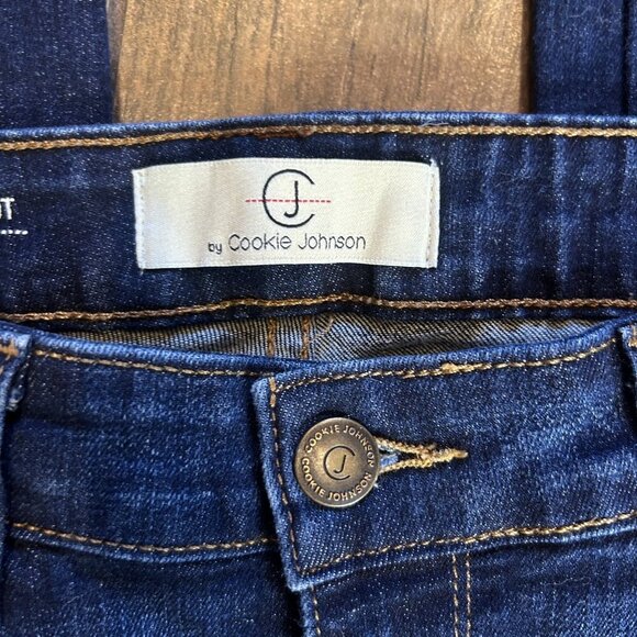 CJ by Cookie Johnson Life Baby Bootcut Dark Wash Jeans Size 28 - Picture 9 of 9